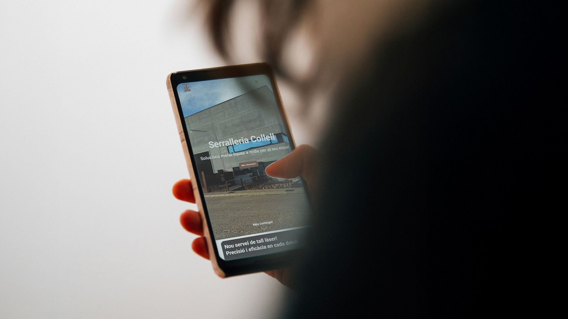 Mockup phone SC resize - Projectes